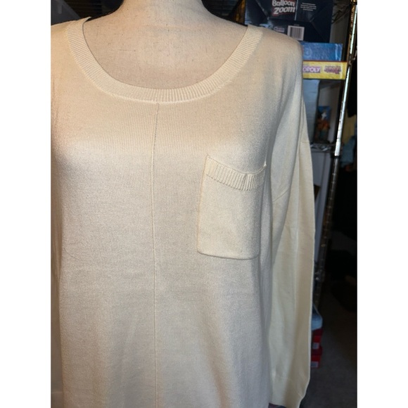 Women’s Natural Cream Daisy Fuentes Soft Touch Long Sleeve Sweater 🤍 - Picture 2 of 16